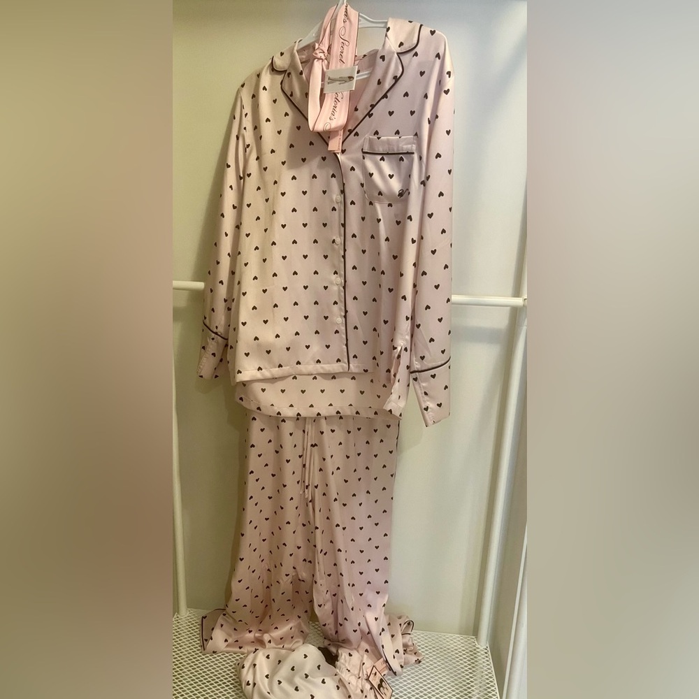 Victorias Secret Satin Pink Heart Pattern Pajama Set